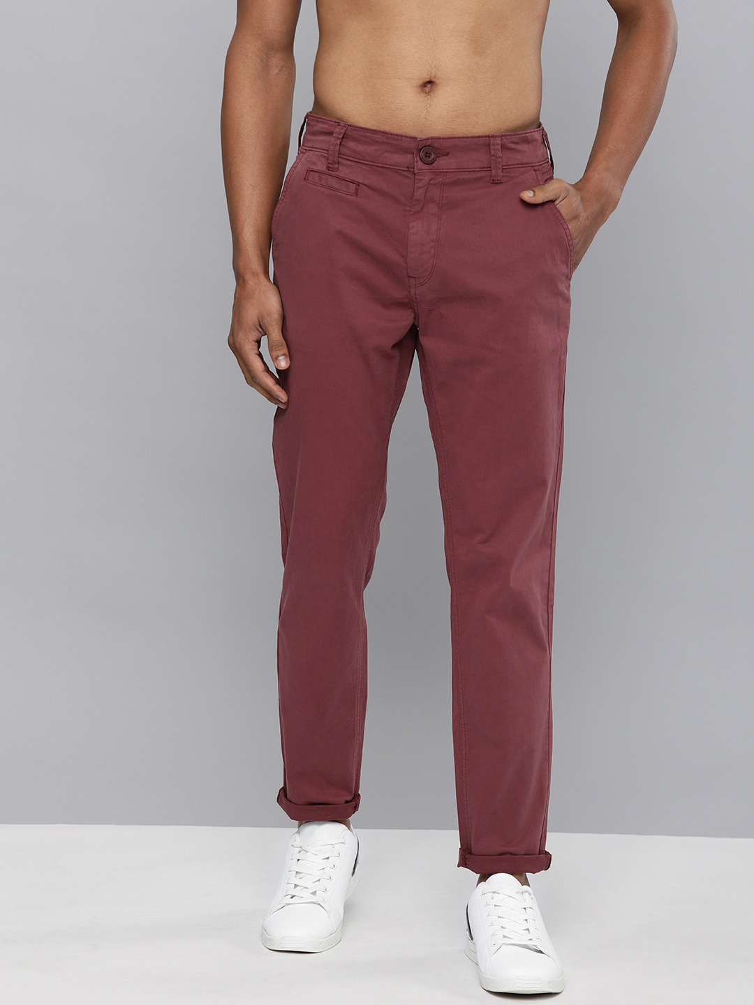 

HERE&NOW Men Maroon Regular Fit Solid Chinos
