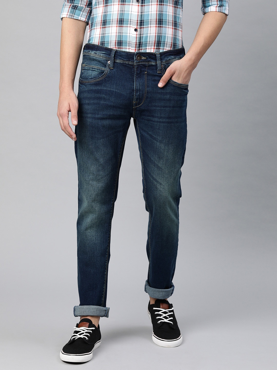 

Pepe Jeans Men Blue Vapour Slim Fit Mid-Rise Clean Look Stretchable Jeans