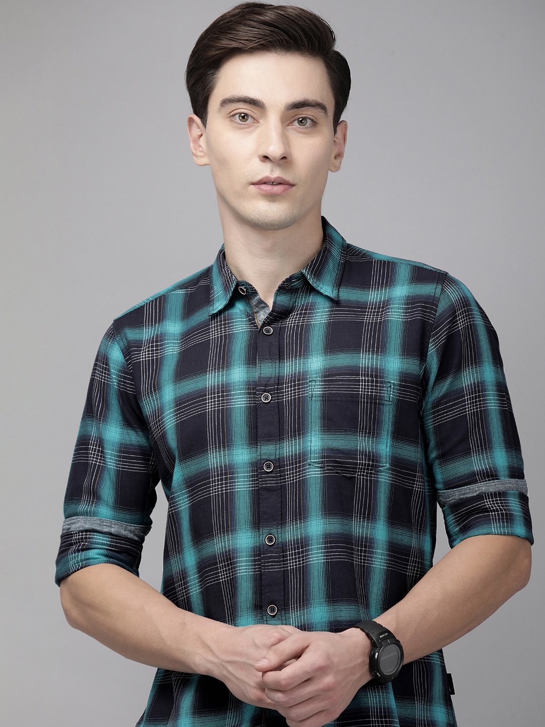 

Pepe Jeans Men Blue Checked Casual Pure Cotton Shirt