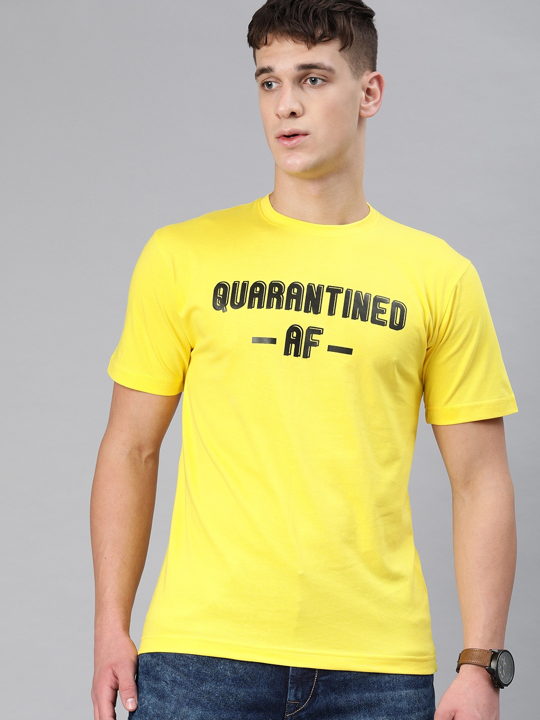 

BE AWARA Men Yellow Printed Round Neck Pure Cotton T-shirt