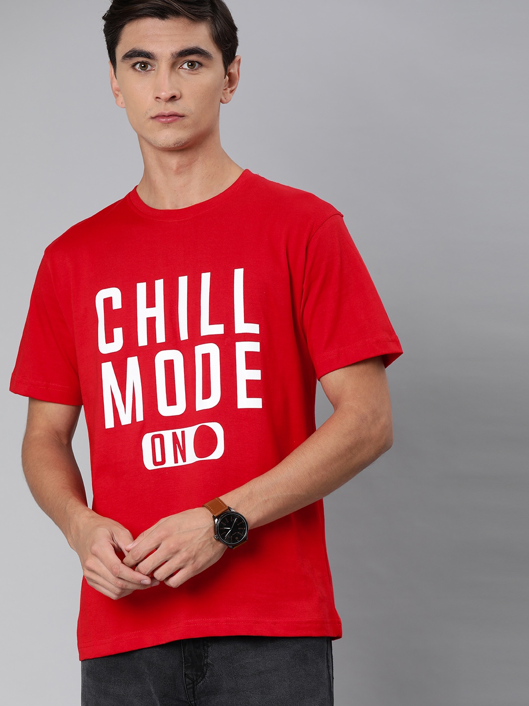 

BE AWARA Men Red Printed Round Neck Pure Cotton T-shirt