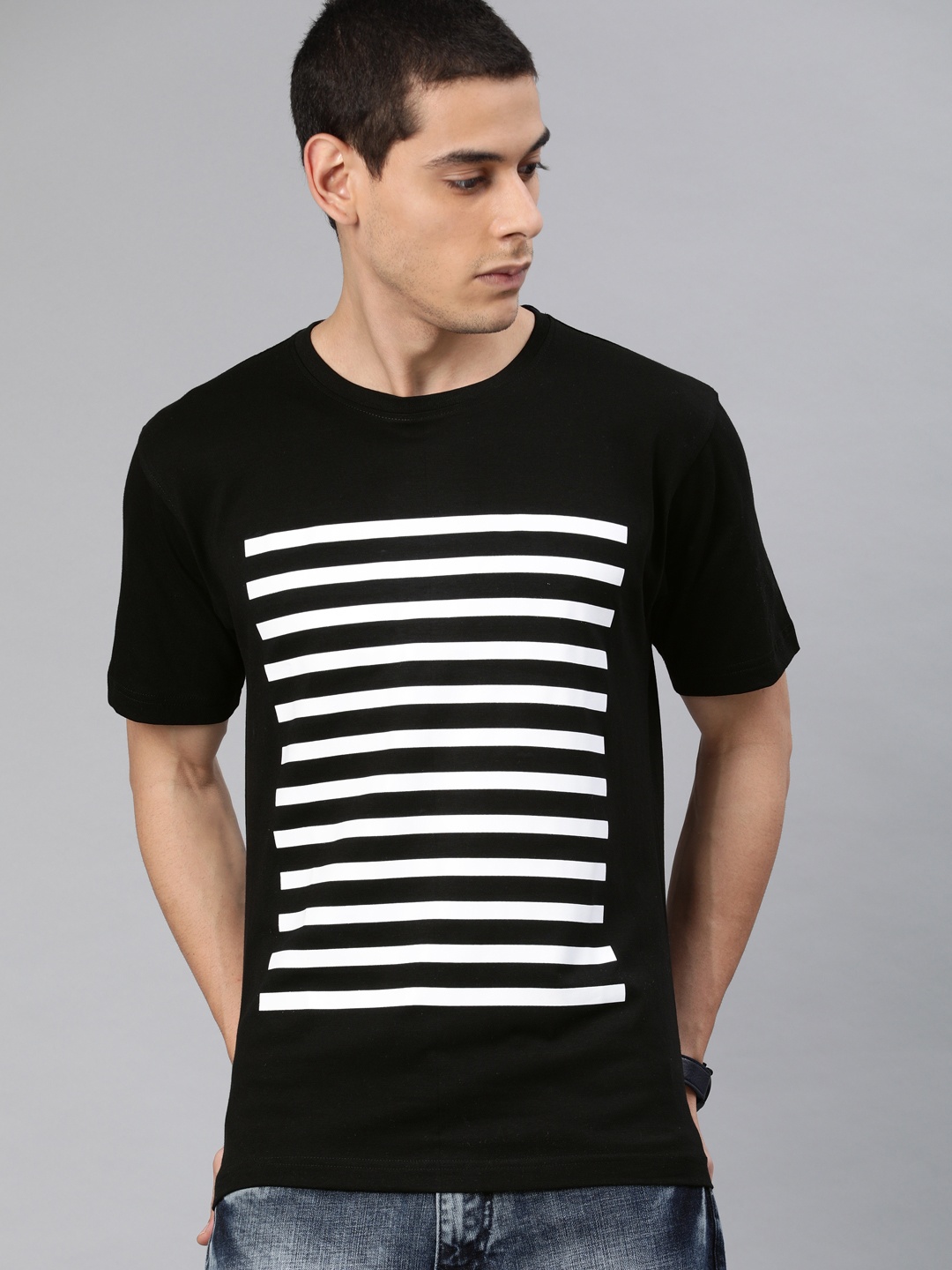 

BE AWARA Men Black White Striped Round Neck Pure Cotton T-shirt