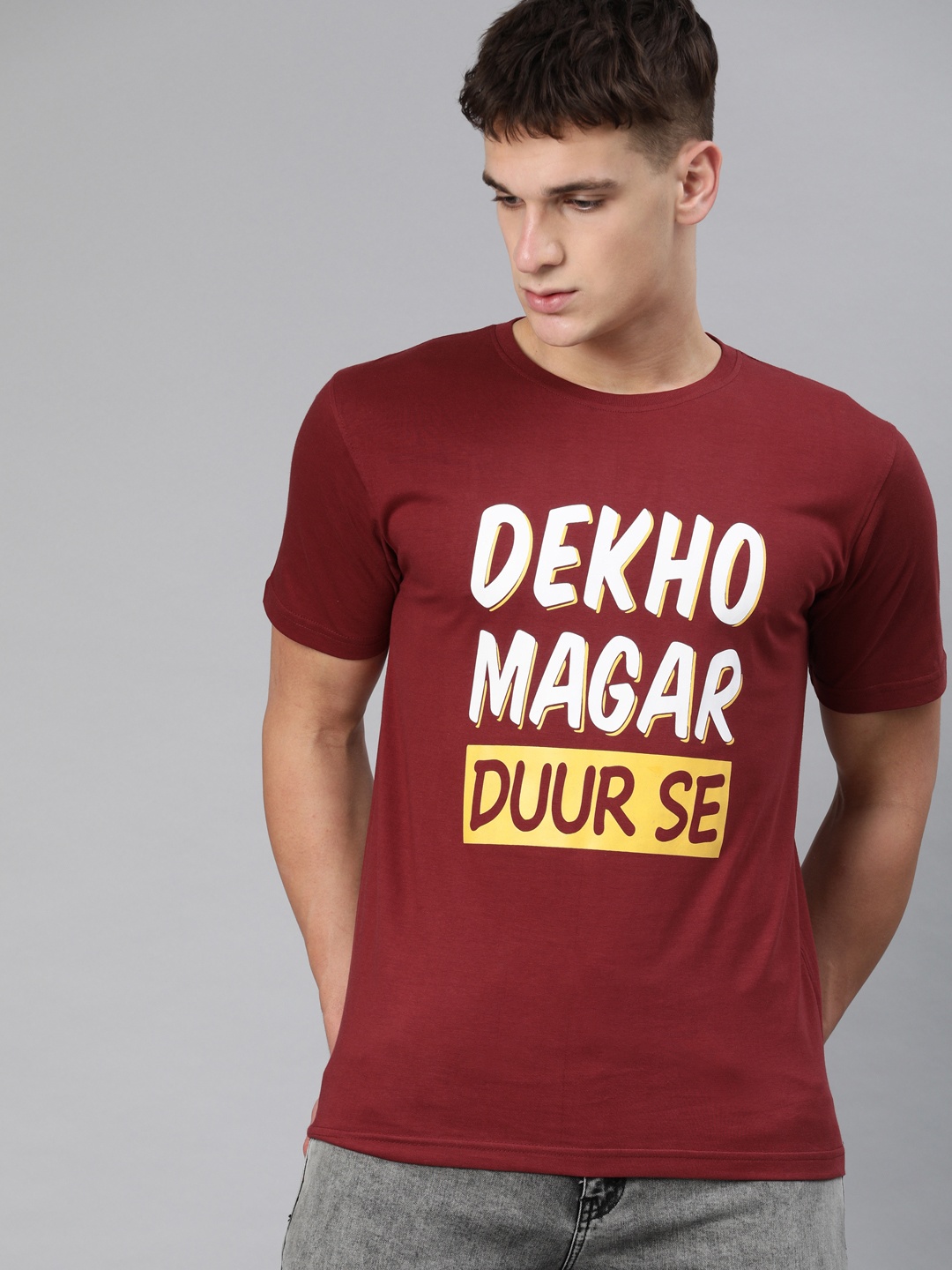 

BE AWARA Men Maroon Printed Round Neck T-shirt