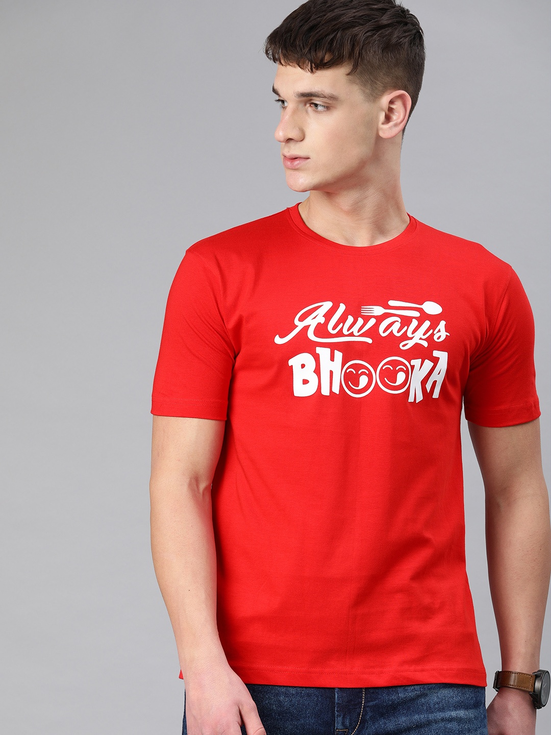 

BE AWARA Men Red Printed Round Neck Pure Cotton T-shirt