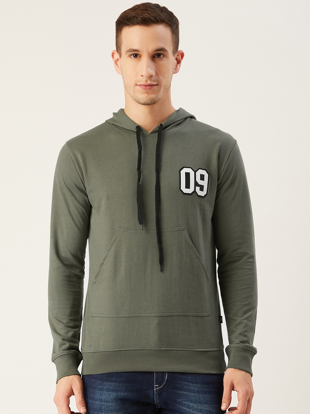 

Rodzen Men Olive Green Solid Hooded Sweatshirt