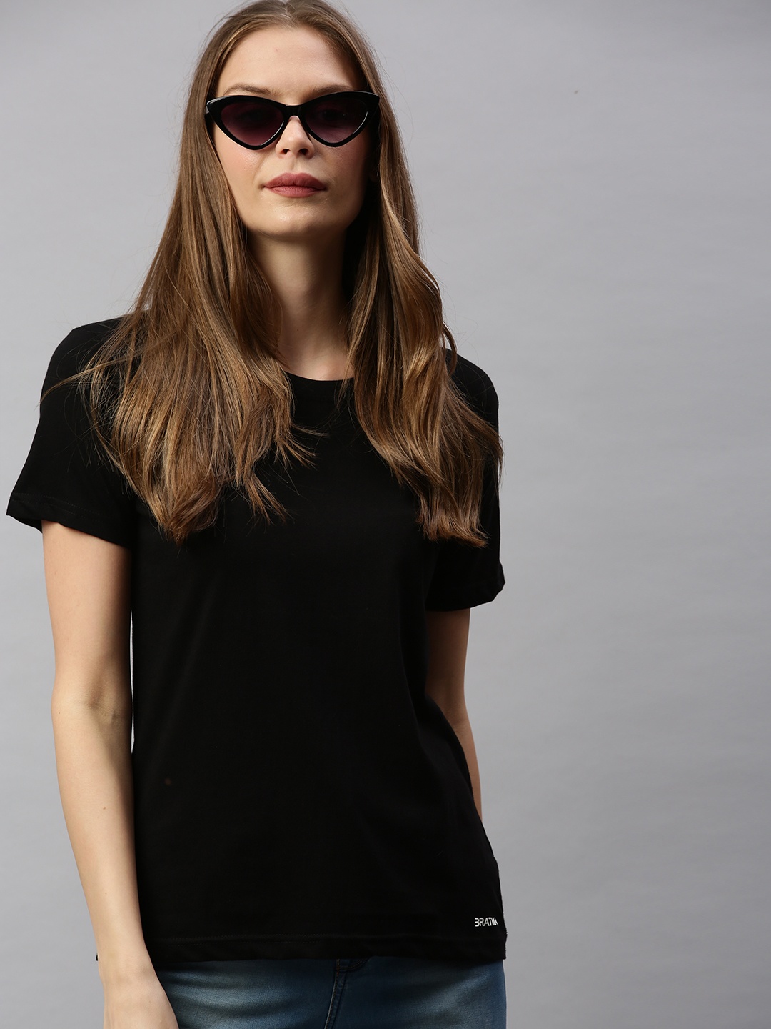 

BRATMA Women Black Solid Round Neck T-shirt
