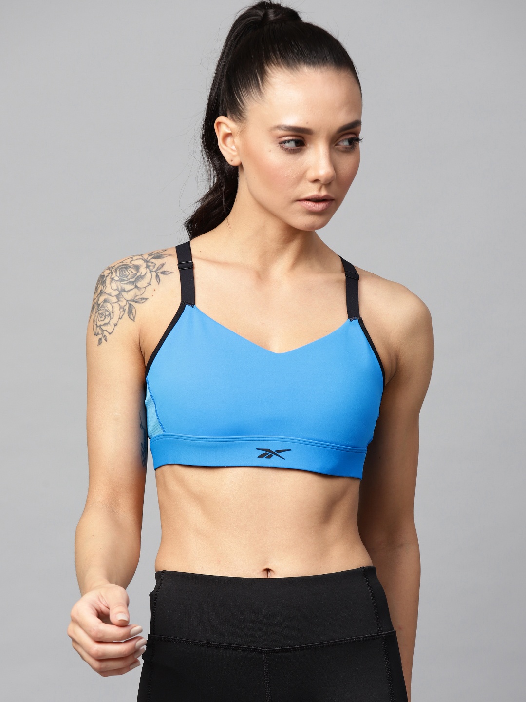 

Reebok Blue Solid Hero Strappy Padded Studio Bra FU2482