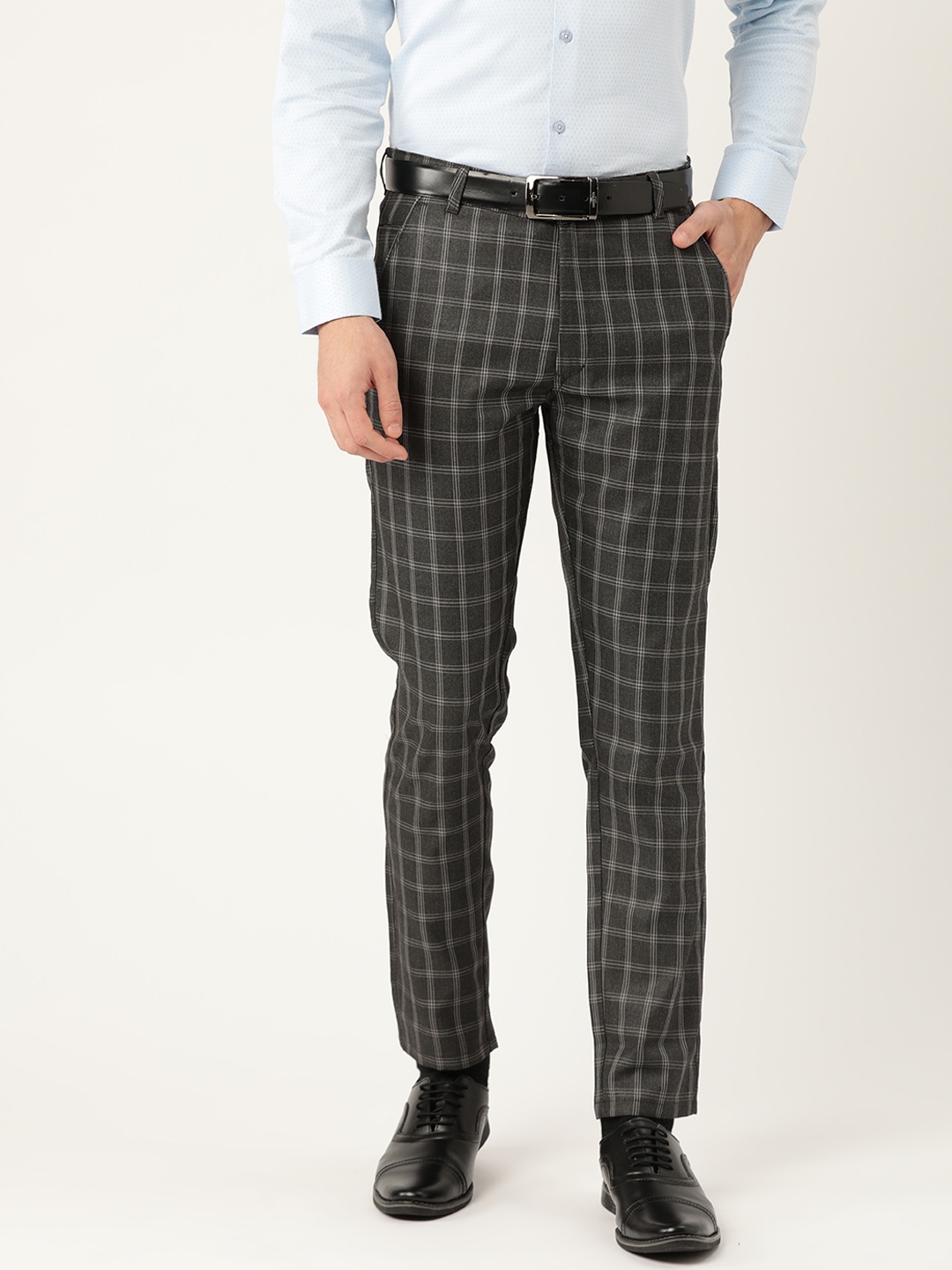 

SOJANYA Men Charcoal Grey & Off-White Smart Regular Fit Checked Formal Trousers