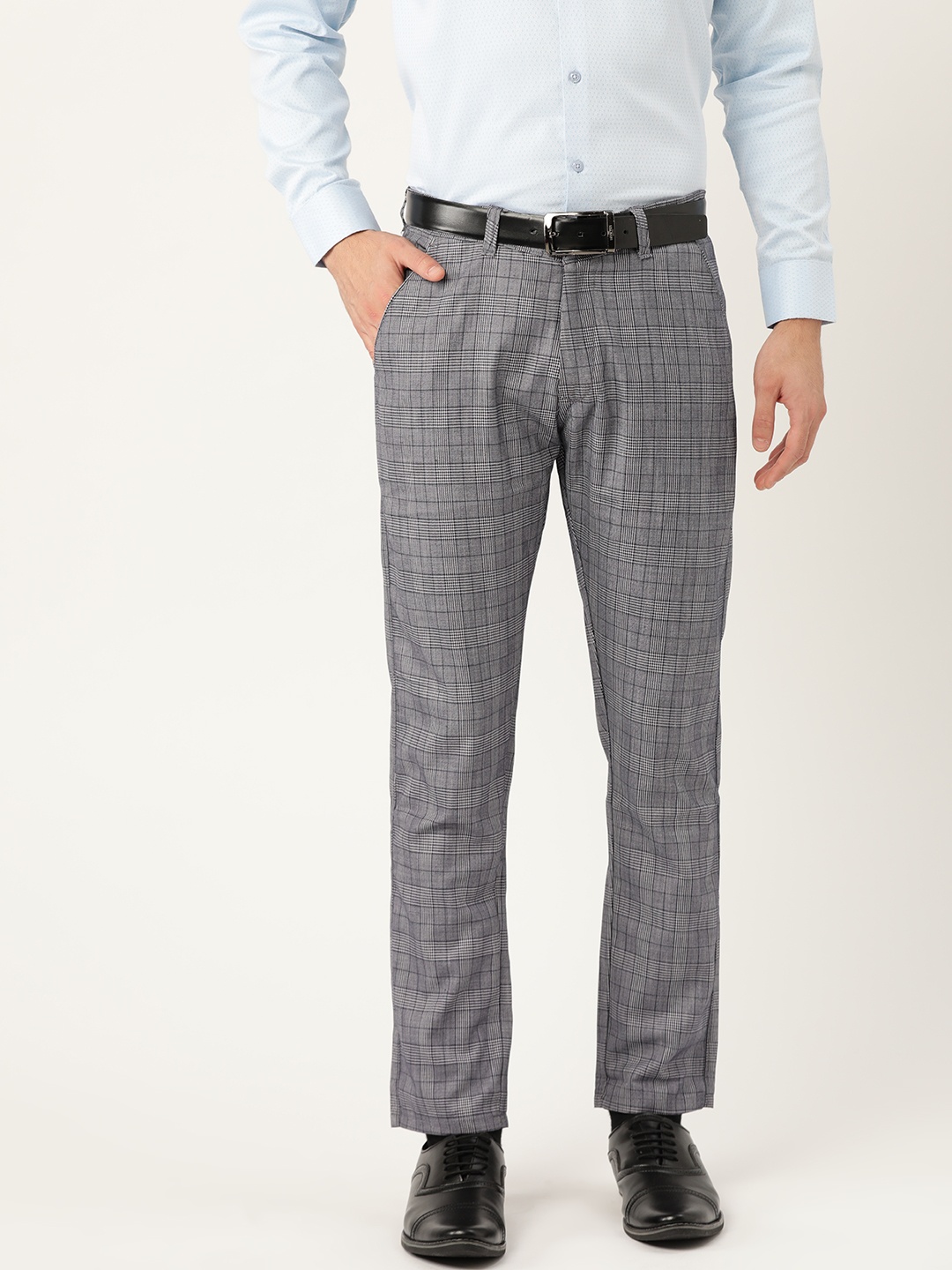 

SOJANYA Men Navy Blue & Off-White Smart Regular Fit Checked Formal Trousers