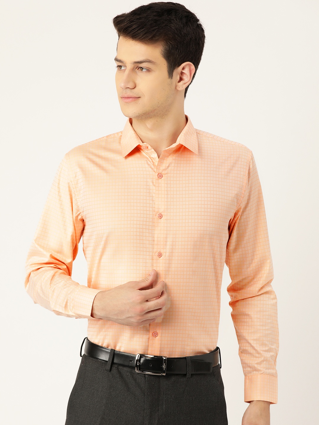 

SOJANYA Men Peach-Coloured Classic Fit Checked Formal Shirt