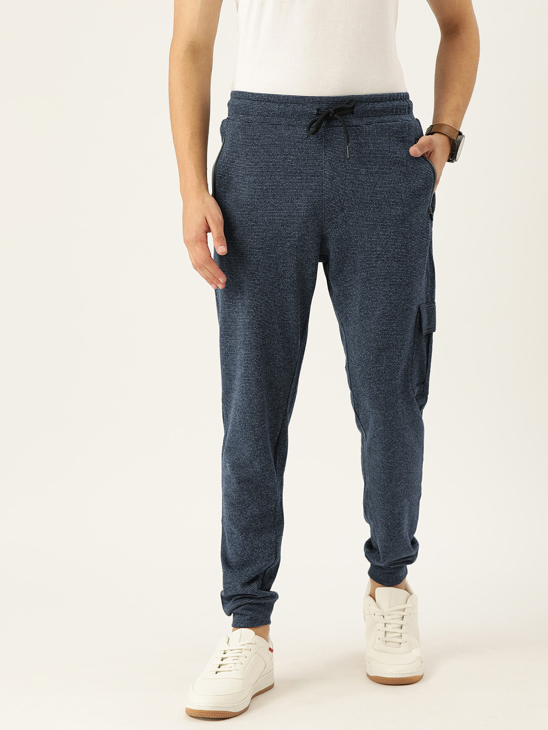 

Campus Sutra Men Navy Blue Solid Regular Fit Joggers