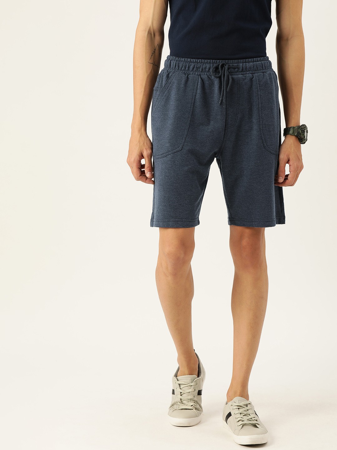 

Campus Sutra Men Navy Blue Solid Regular Fit Regular Shorts
