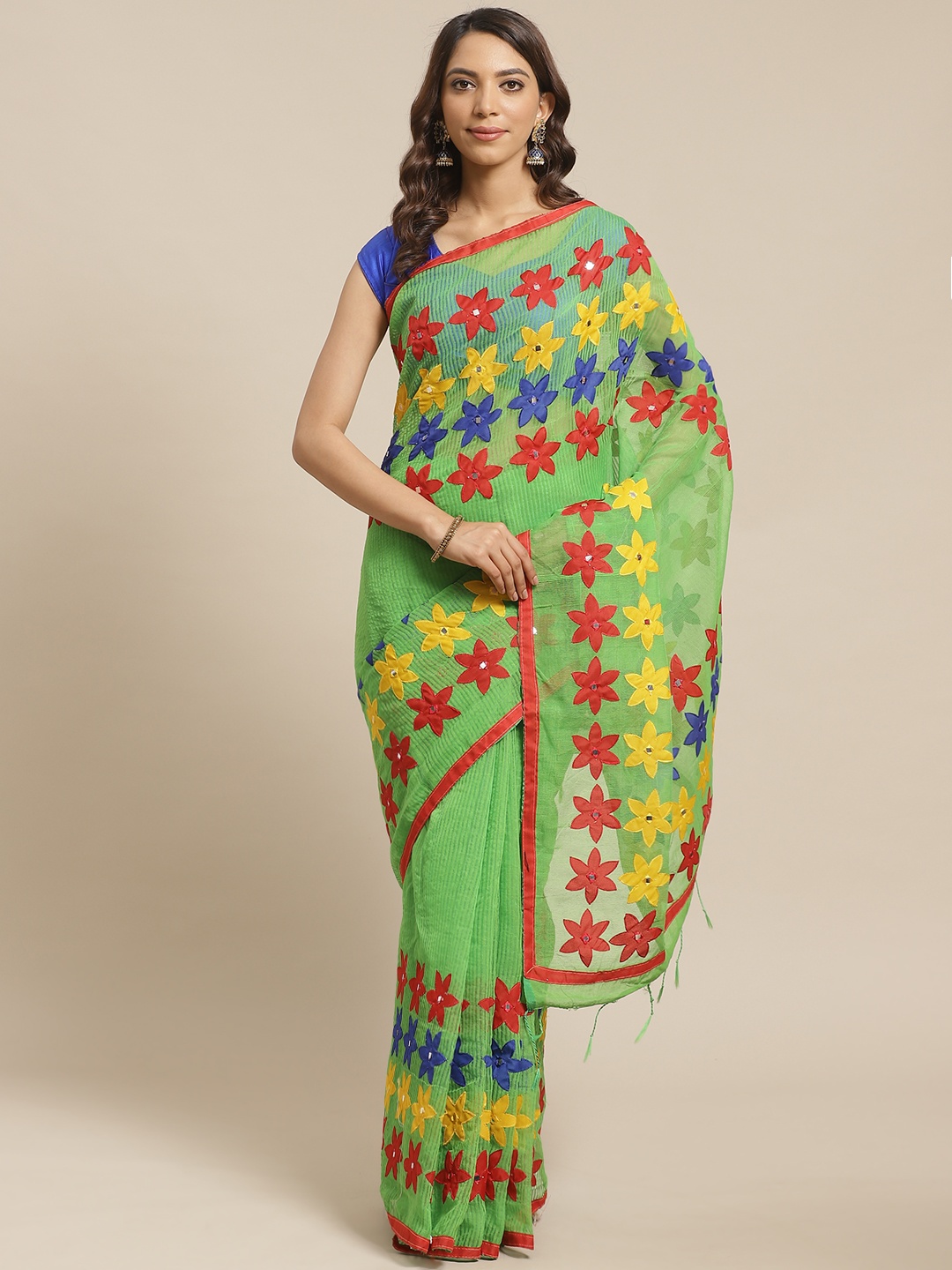 

Laa Calcutta Green & Red Embroidered Bengal Handloom Saree