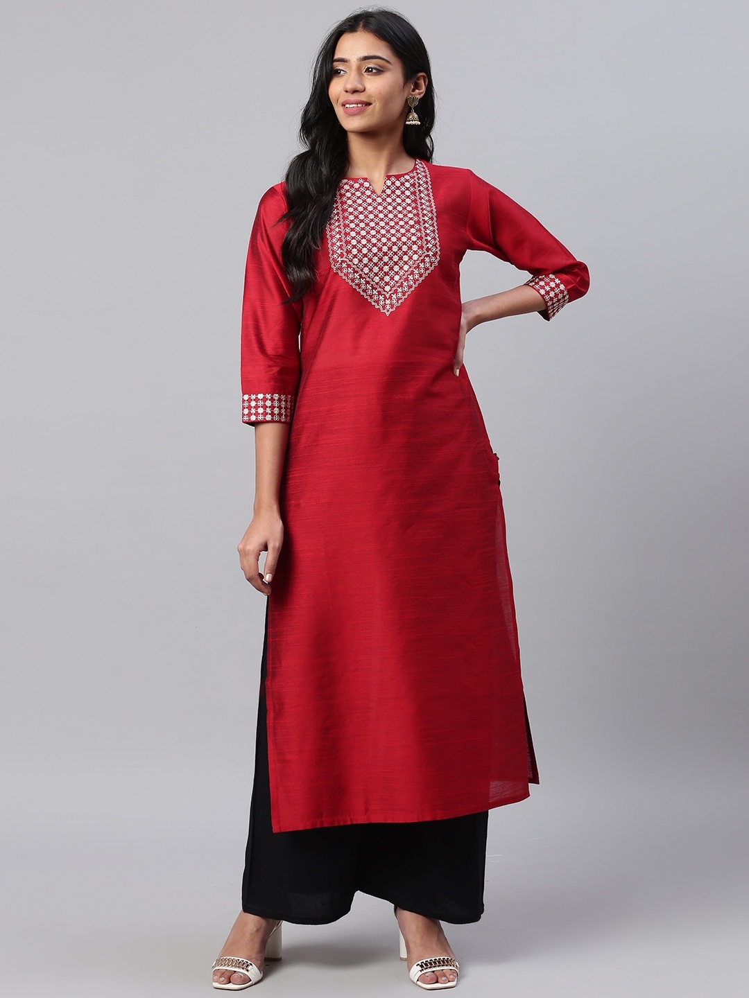 

KSUT Women Maroon & Golden Zari Embroidered Yoke Design Straight Kurta