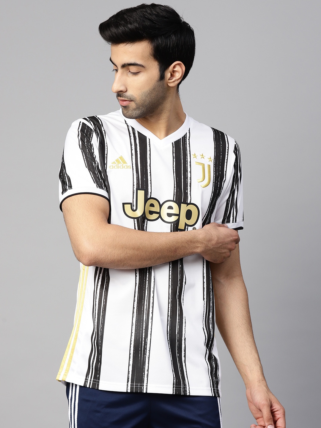 

ADIDAS Men White & Black Juventus Home Striped Sustainable Football Jersey