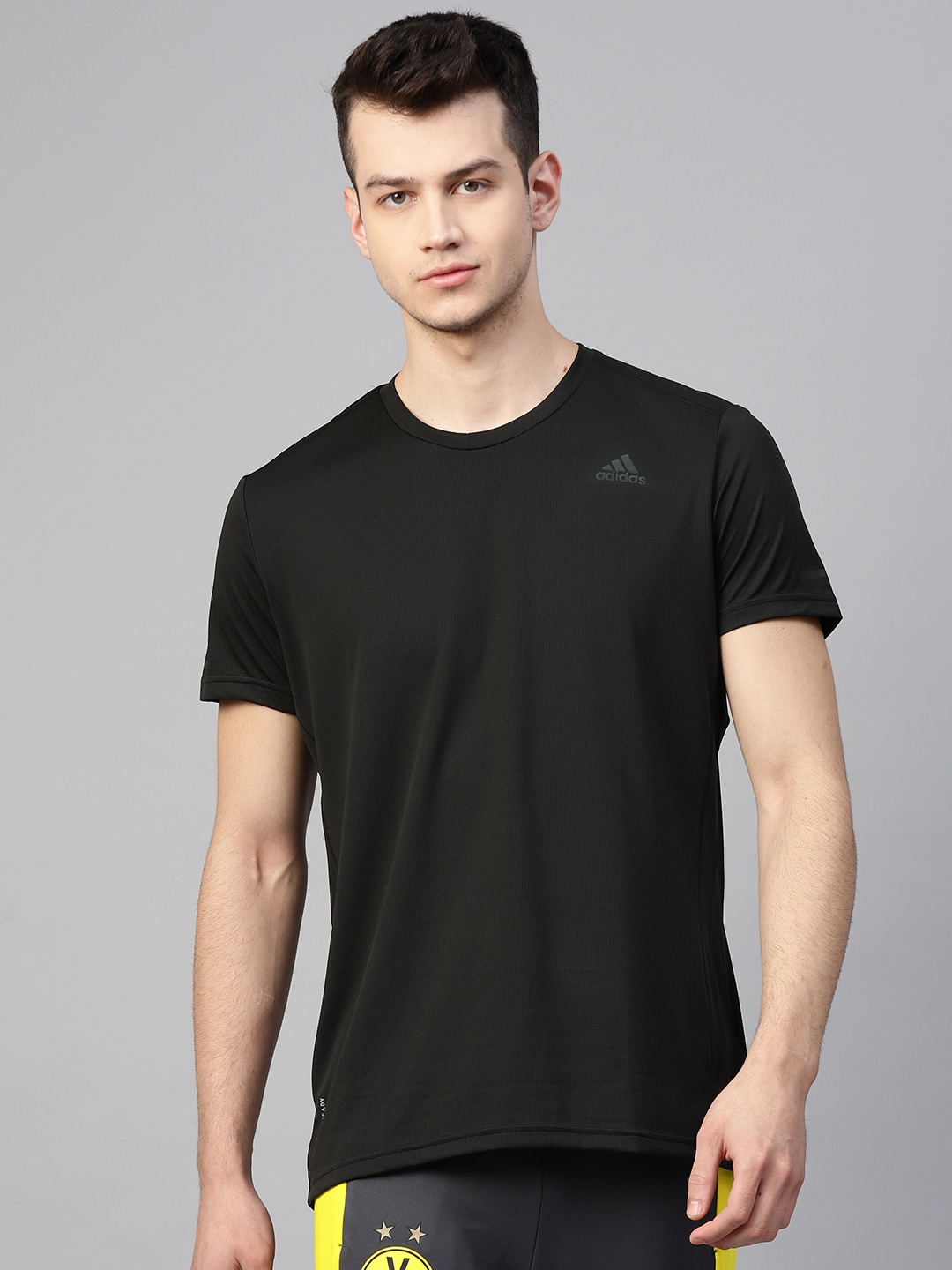 

ADIDAS Men Black Solid Run It T-shirt