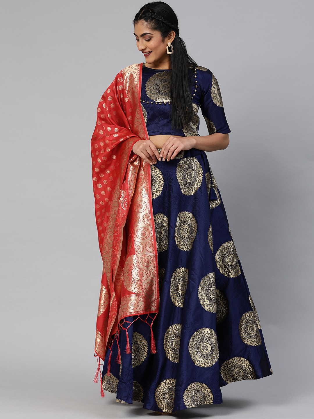 

Mitera Navy Blue & Gold-Toned Semi-Stitched Lehenga & Unstitched Blouse with Dupatta