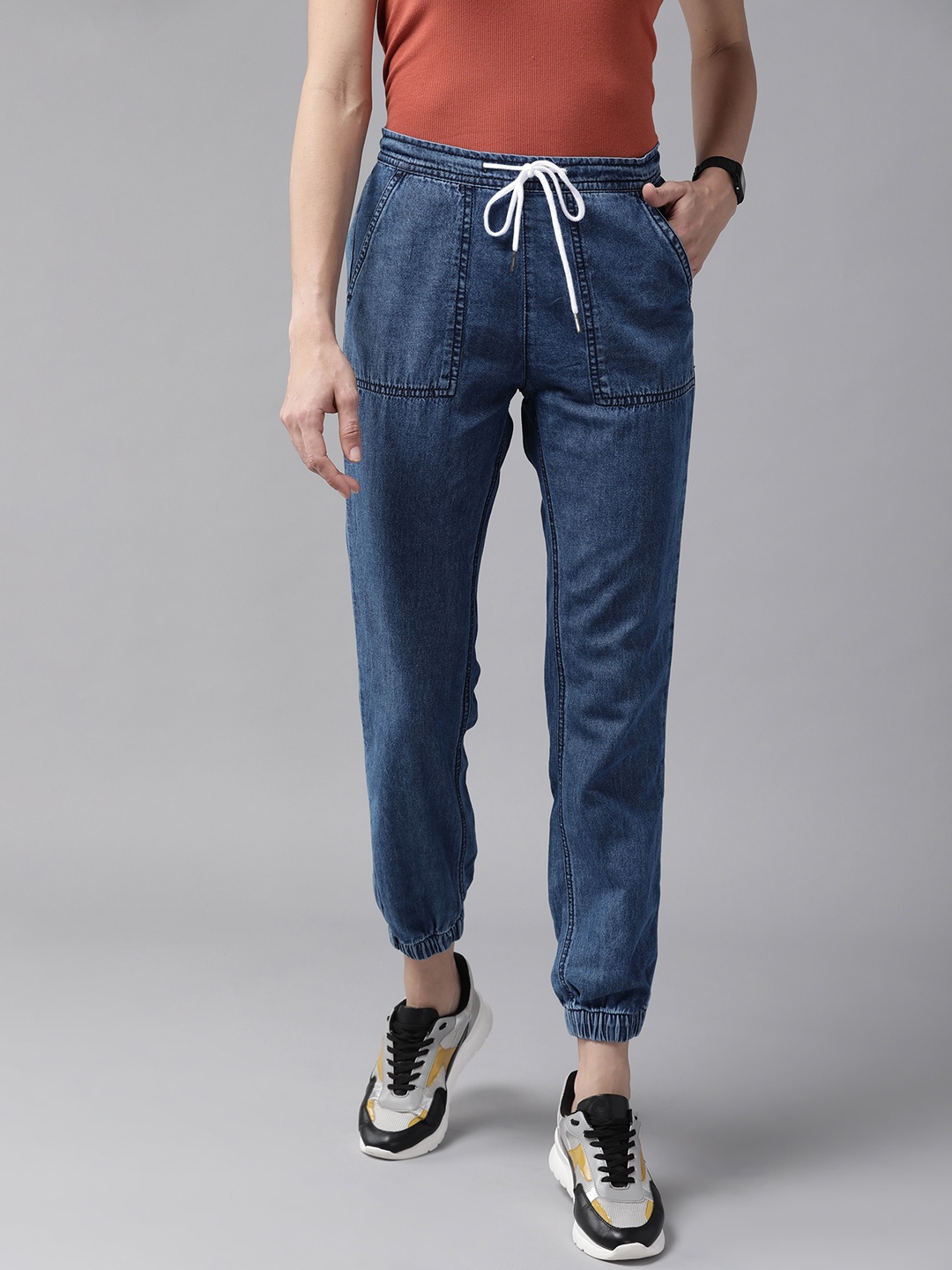 

Roadster Women Navy Blue Solid Jogger Jeans