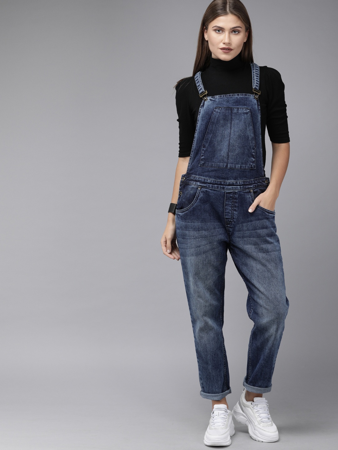 

Roadster Woman's Blue Solid Dungarees
