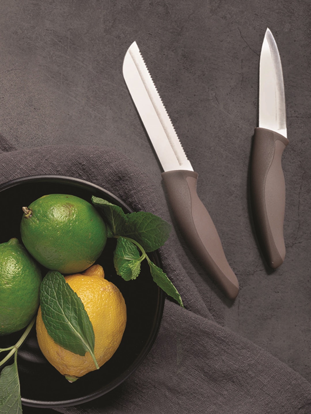 

MEYER Silver & Brown Stainless Steel Serrated Knife 11cm