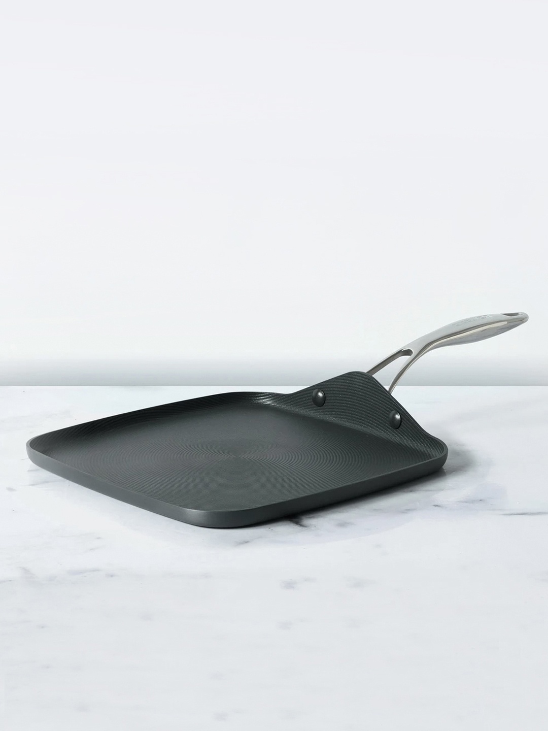 

MEYER Black Circulon Non Stick Hard Anodized Square Tawa 28 cm