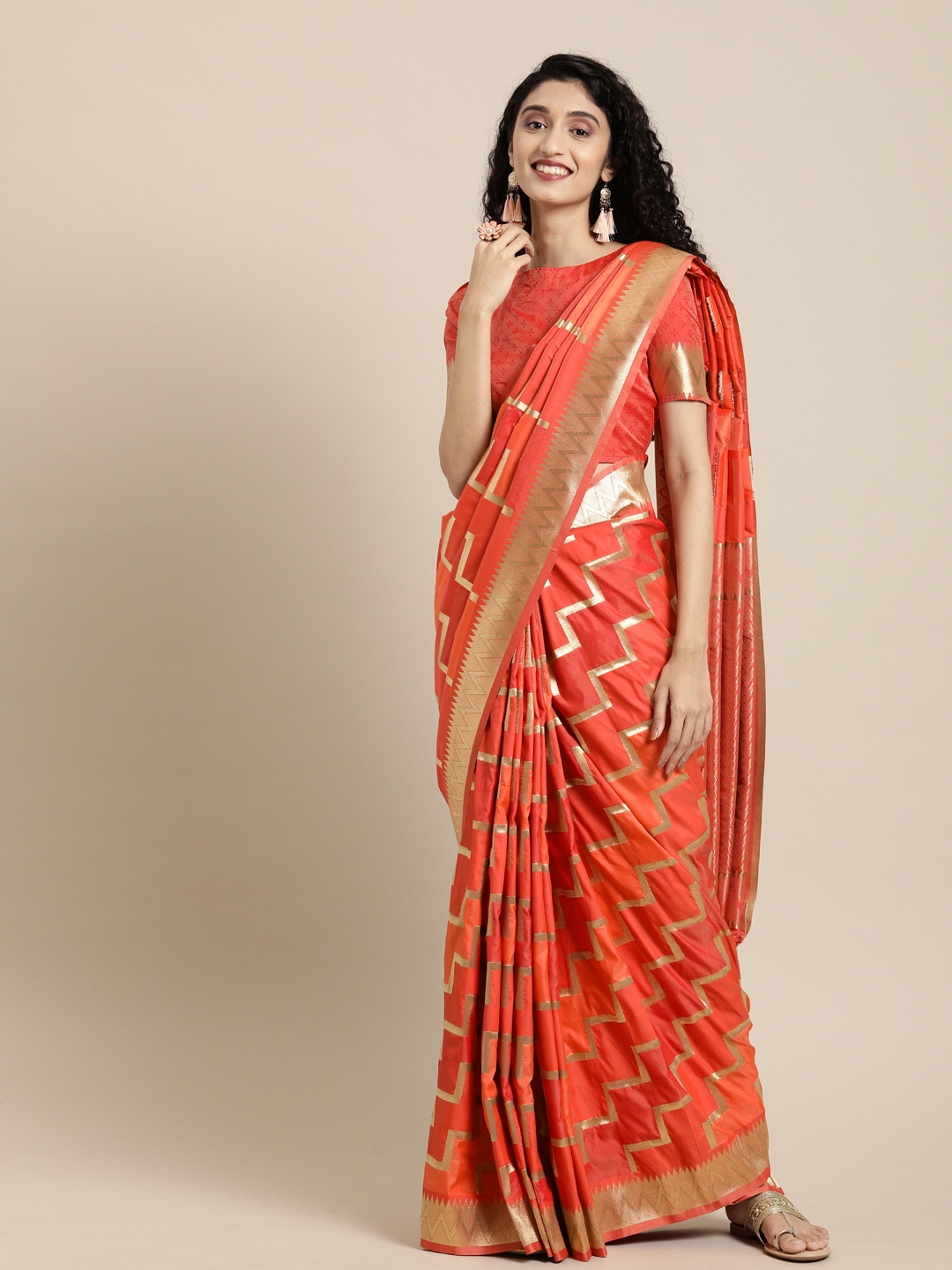 

Inddus Coral & Gold-Toned Silk Blend Woven Design Banarasi Saree