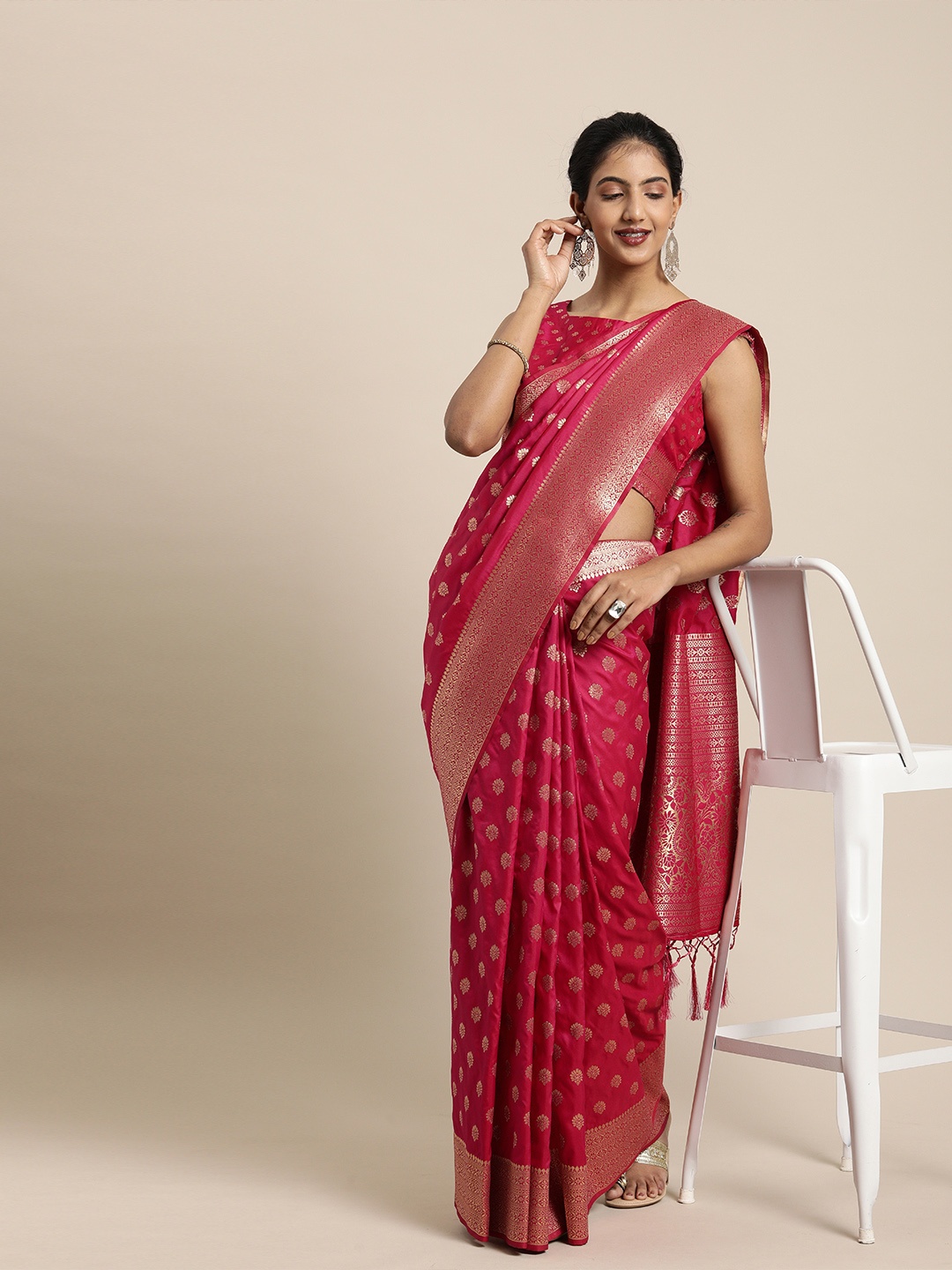 

Inddus Magenta & Gold-Toned Silk Blend Woven Design Banarasi Saree