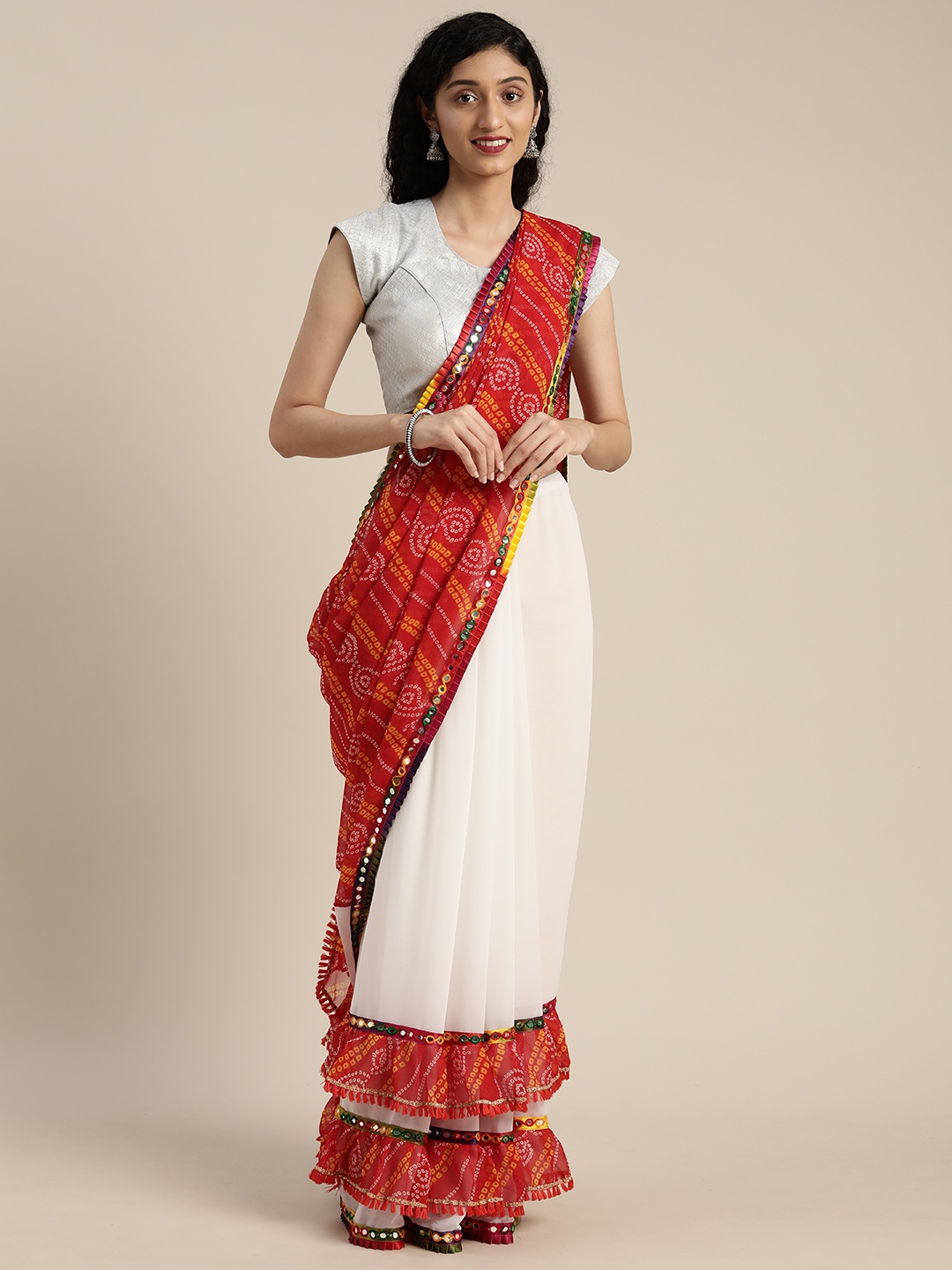 

VASTRANAND White & Red Pure Georgette Printed Bandhani Saree