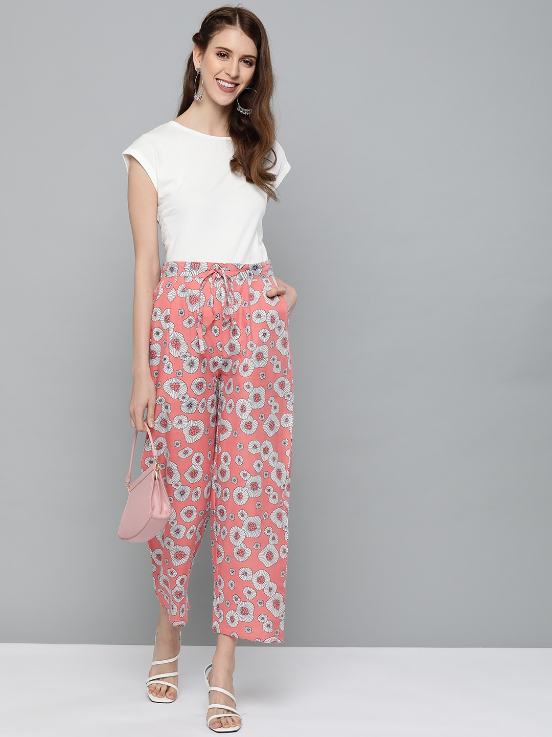 

HERE&NOW Women Peach-Coloured & White Printed Cropped Straight Palazzos