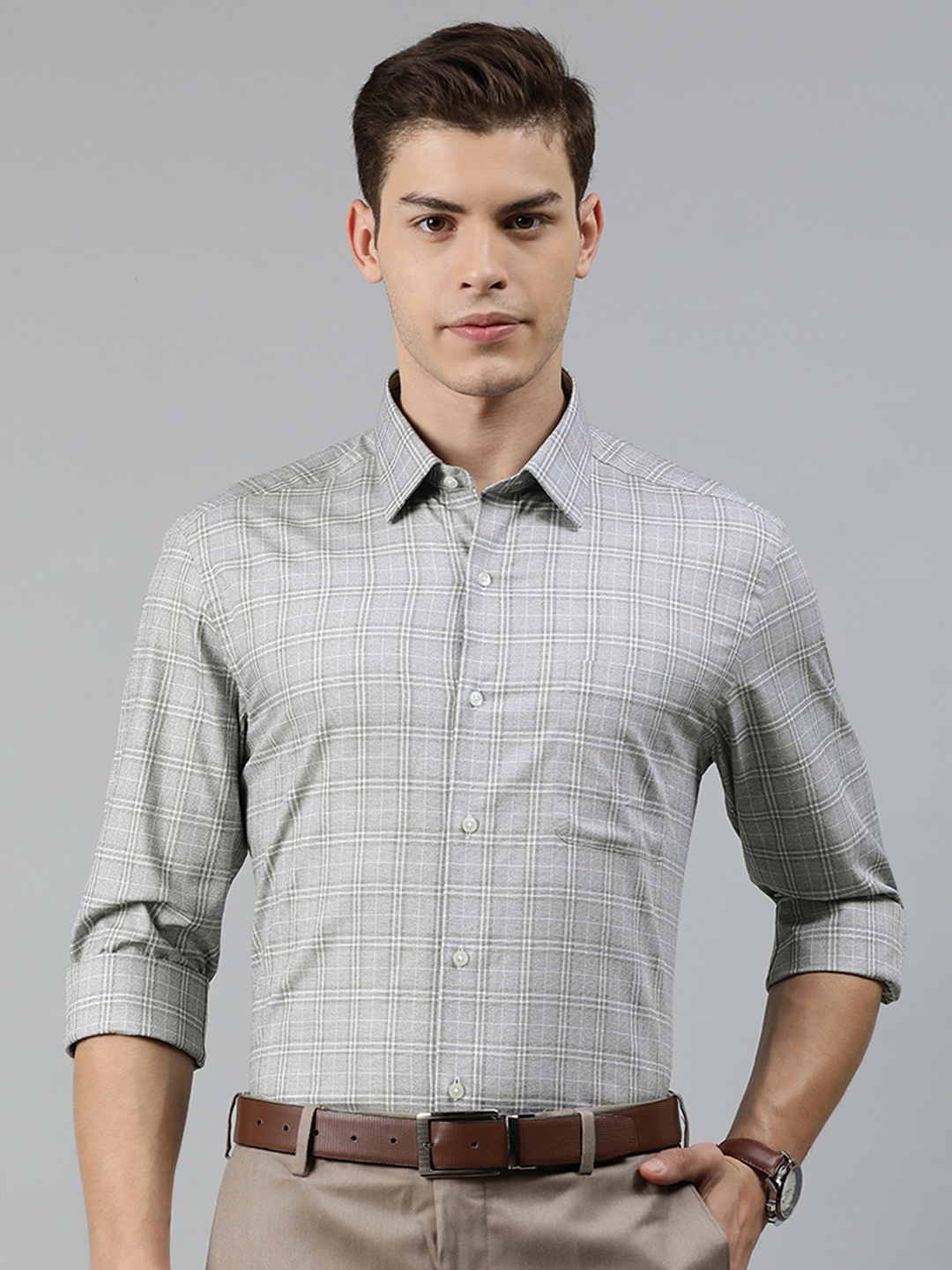 

Arrow Men Grey & White Slim Fit Checked Formal Shirt