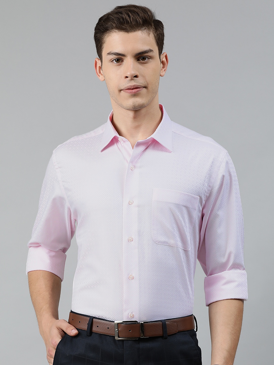 

Arrow Men Pink Regular Fit Self Design Formal Shirt
