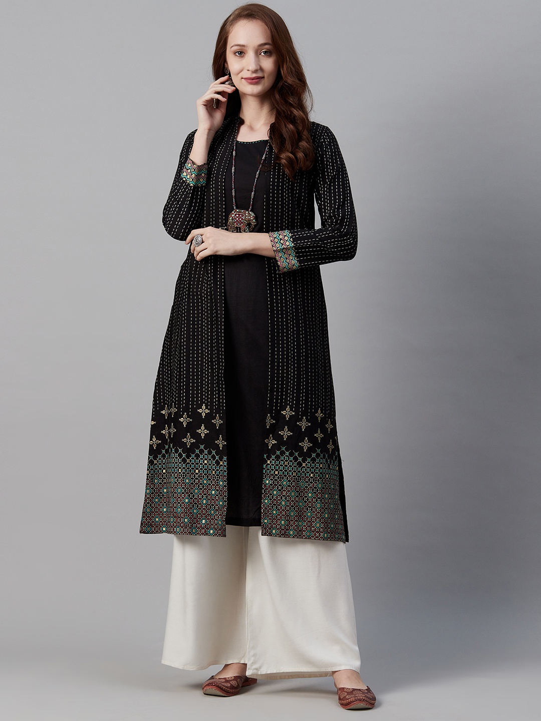 

Biba Women Black & Off-White Geometric Print Straight Layered Kurta With Jacket