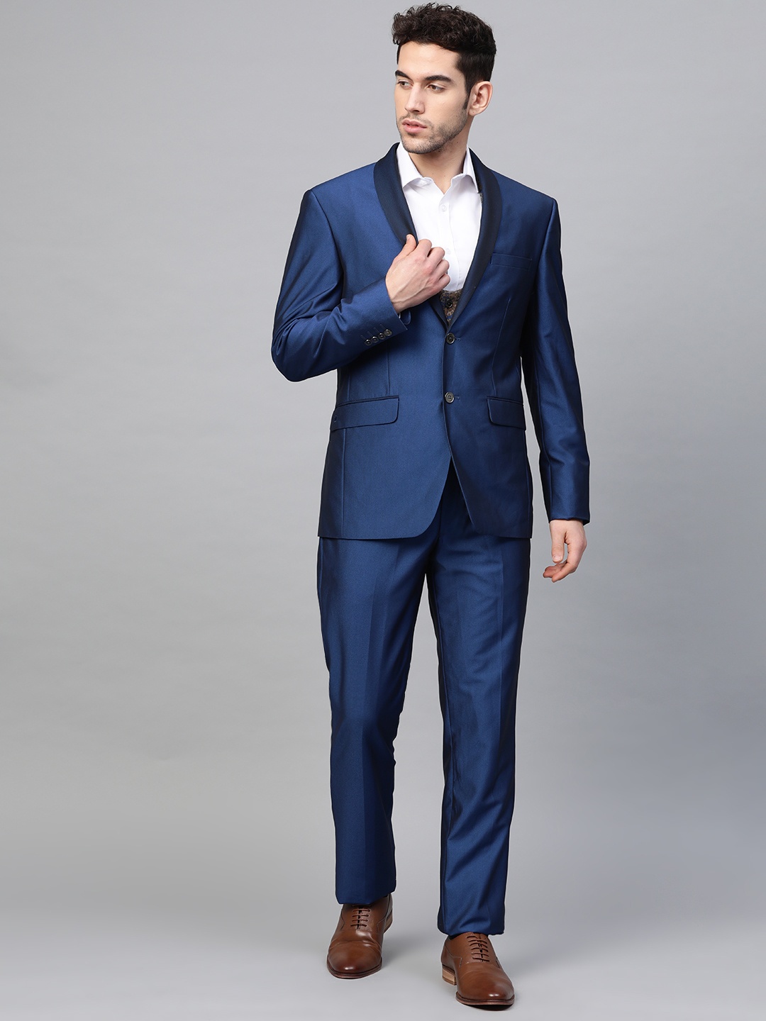 

Louis Philippe Men Blue Self Design Slim Fit Single Breasted Party Suit