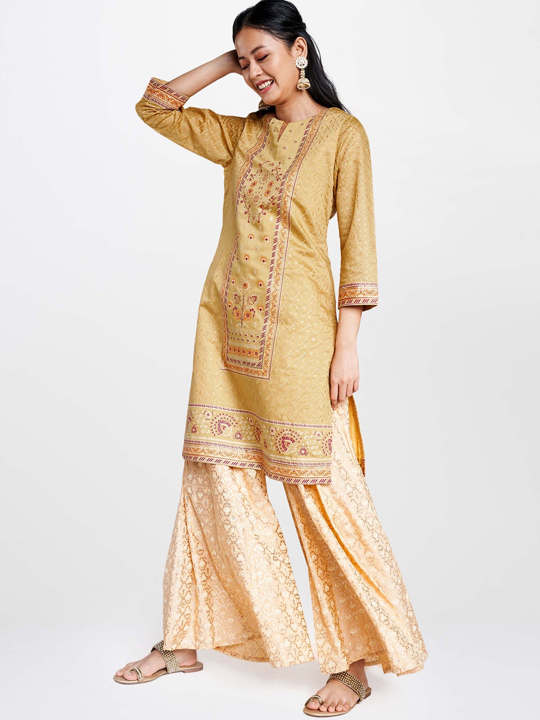 

Global Desi Women Mustard Yellow & Gold-Toned Printed Straight Kurta