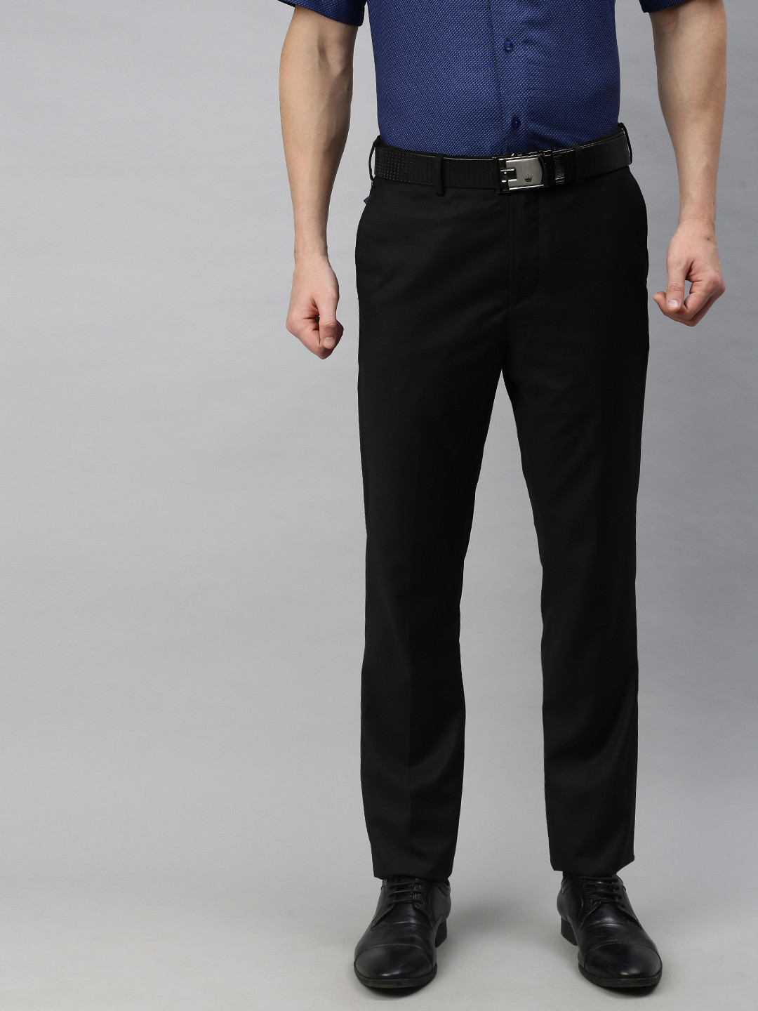 

Arrow Men Black Tapered Fit Self Design Formal Trousers