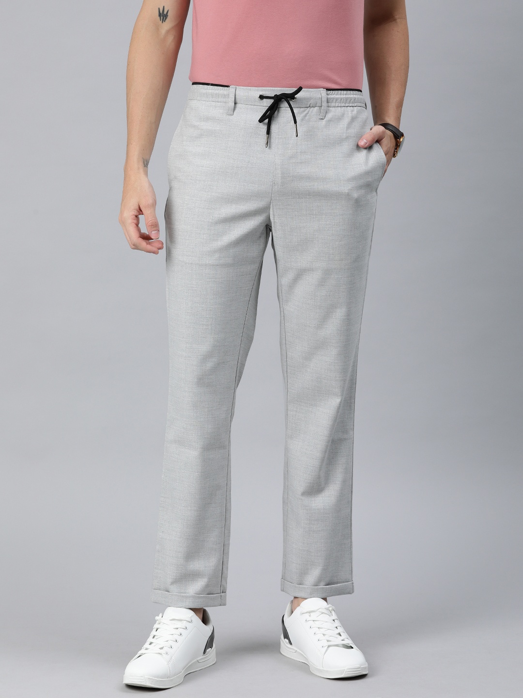 

Arrow New York Men Grey Regular Fit Solid Regular Trousers