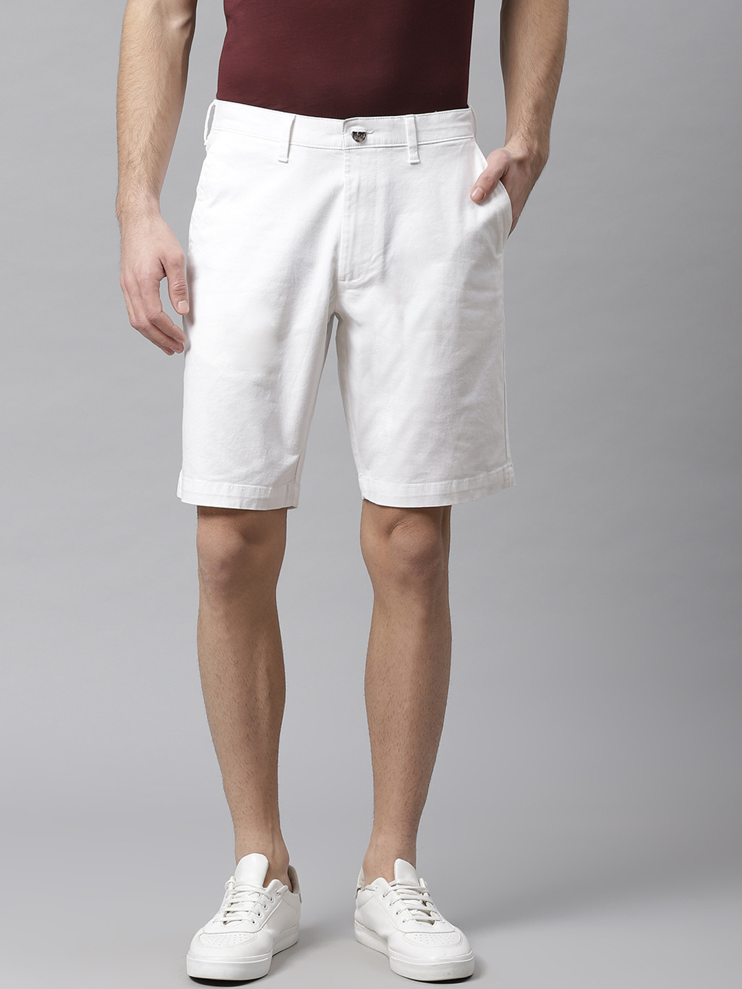 

Marks & Spencer Men White Solid Regular Fit Chino Shorts