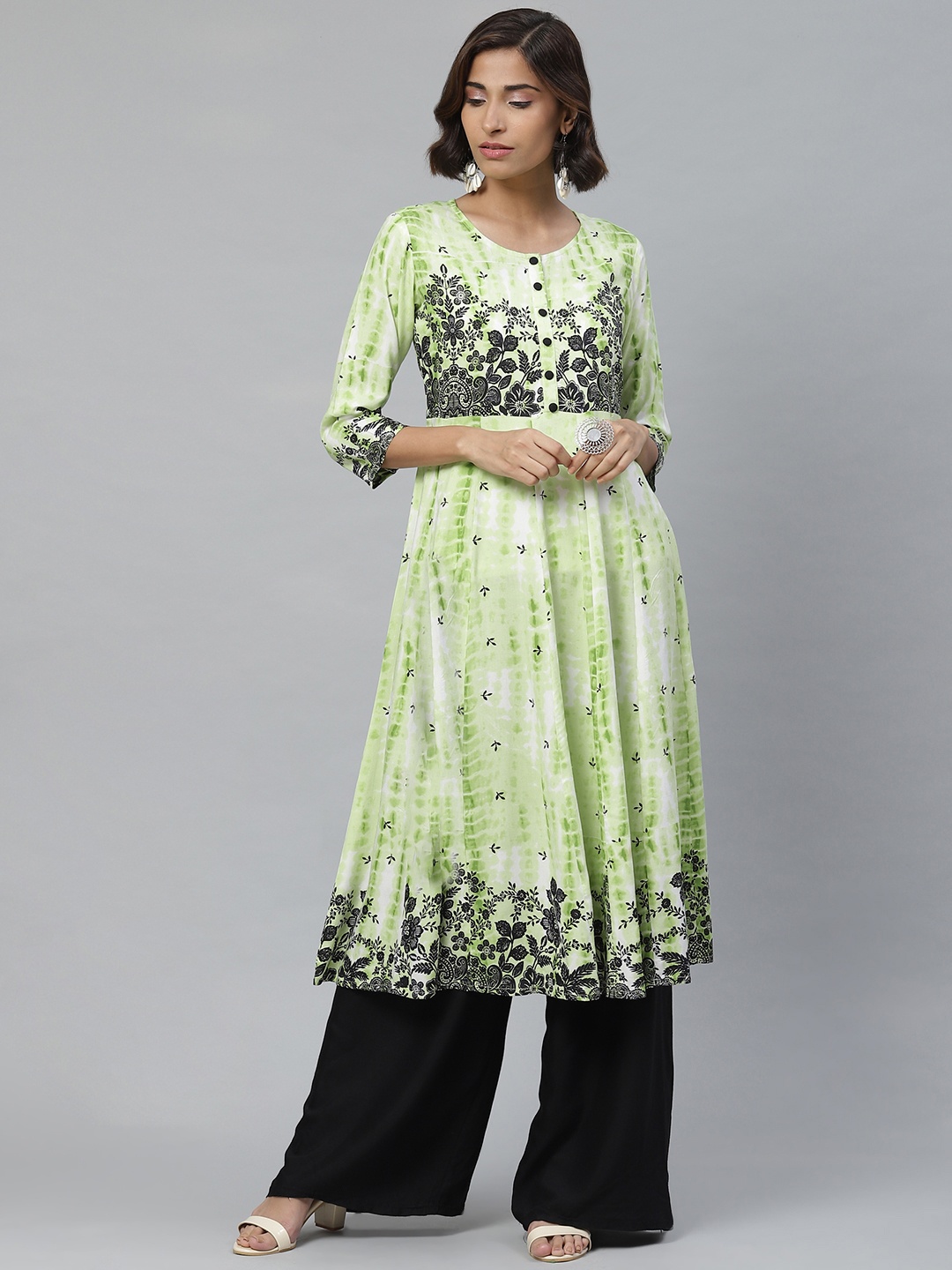 

YASH GALLERY Women Green & Black Dyed A-Line Kurta