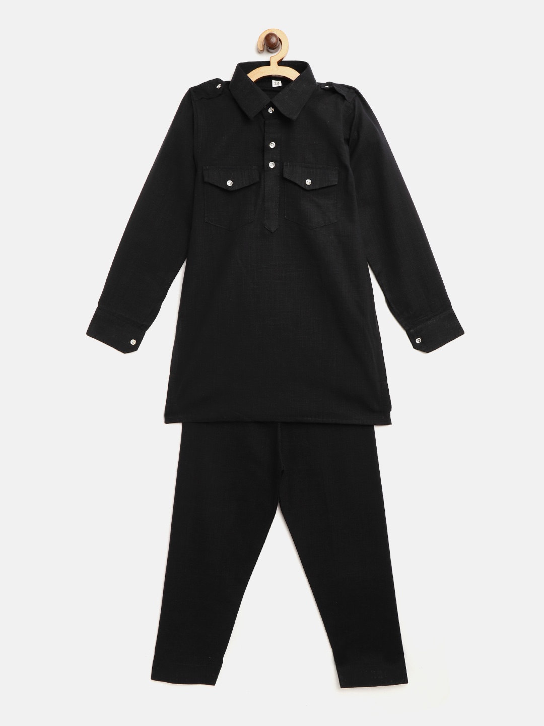 

AD & AV Boys Black Solid Kurta with Pyjamas