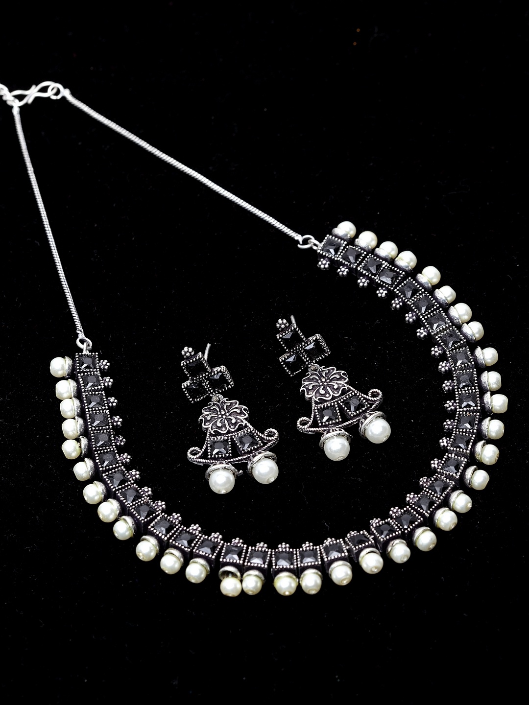 

PANASH Oxidized Silver-Plated White & Black Artificial Stone-Studded Beaded Handcrafted Jewellery Set