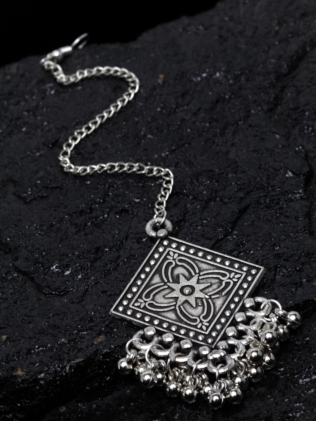 

PANASH Oxidized Silver-Plated Handcrafted Maang Tikka