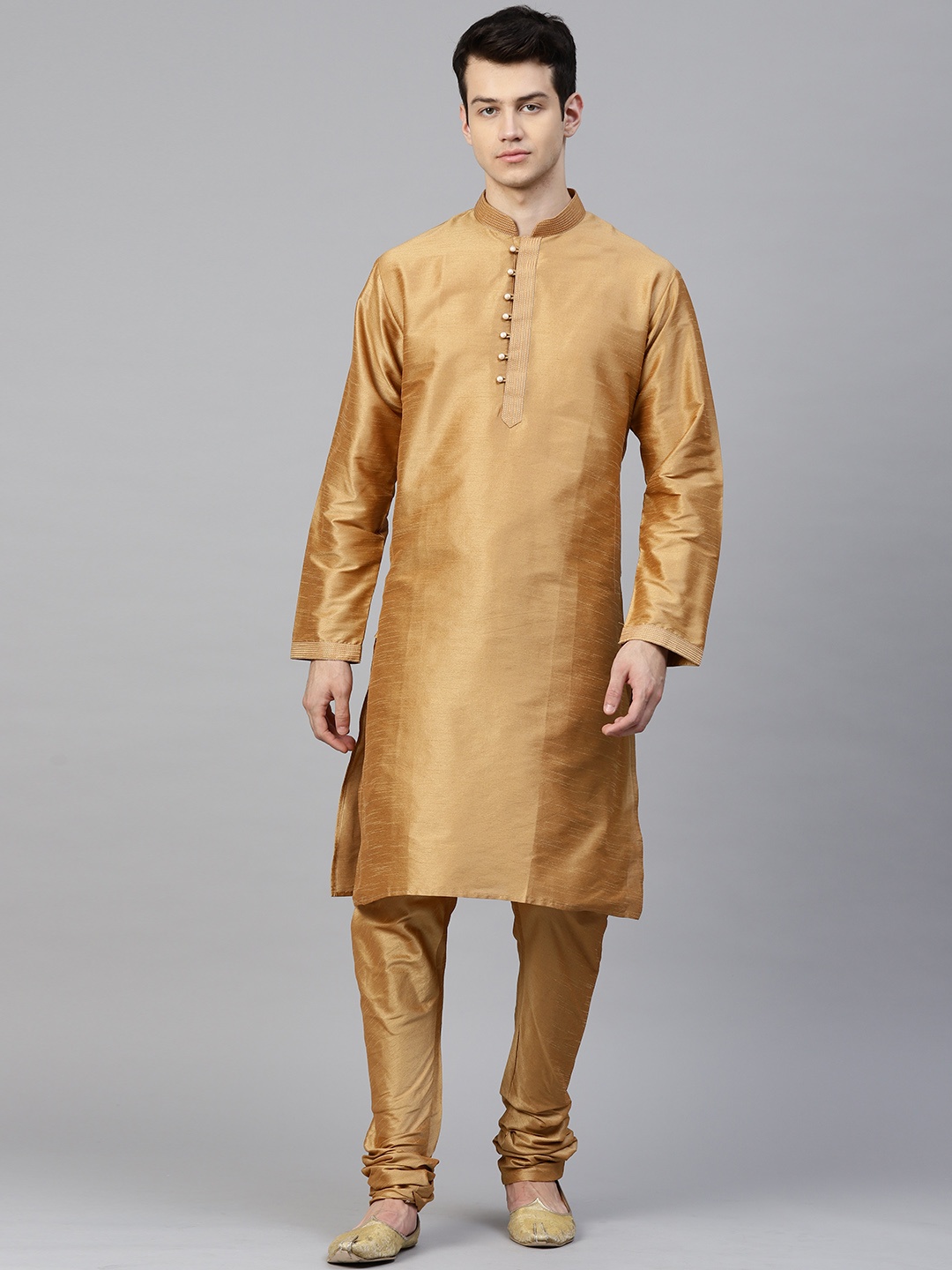 

MANQ Men Golden Solid Kurta with Churidar, Gold