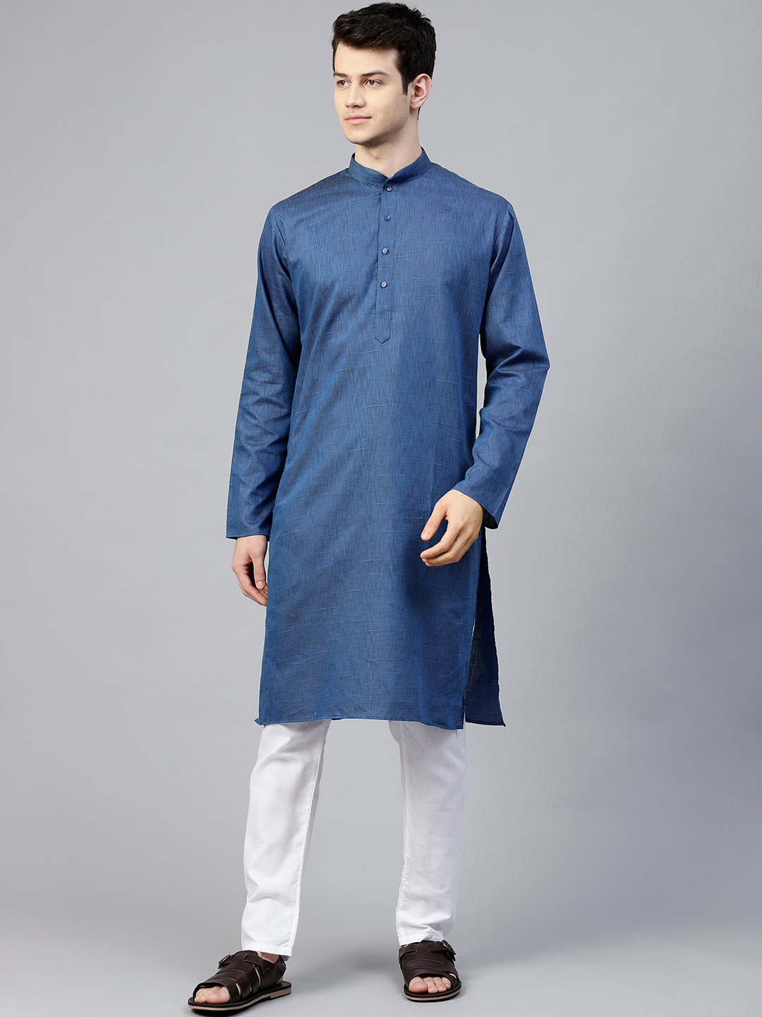 

MANQ Men Navy Blue & White Solid Kurta with Pyjama