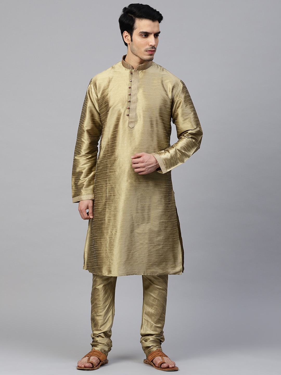 

MANQ Men Olive Green Solid Kurta with Churidar