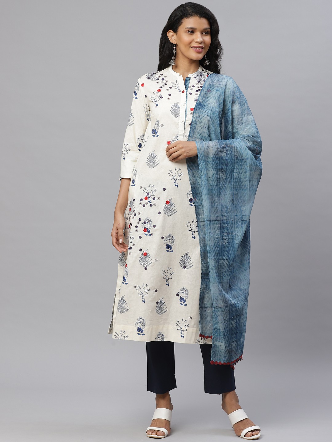 

Biba by Anju Modi Women Off-White & Blue Printed Kurta with Trousers & Dupatta