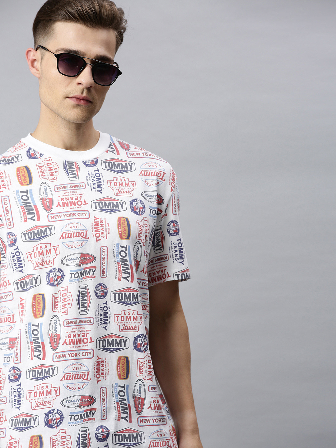 

Tommy Hilfiger Men White Printed Round Neck Pure Cotton T-shirt