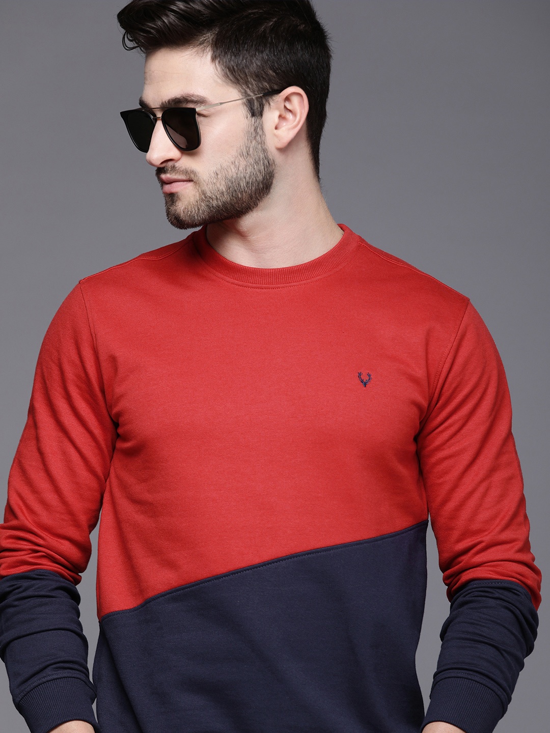 

Allen Solly Men Red & Navy Blue Colourblocked Sweatshirt