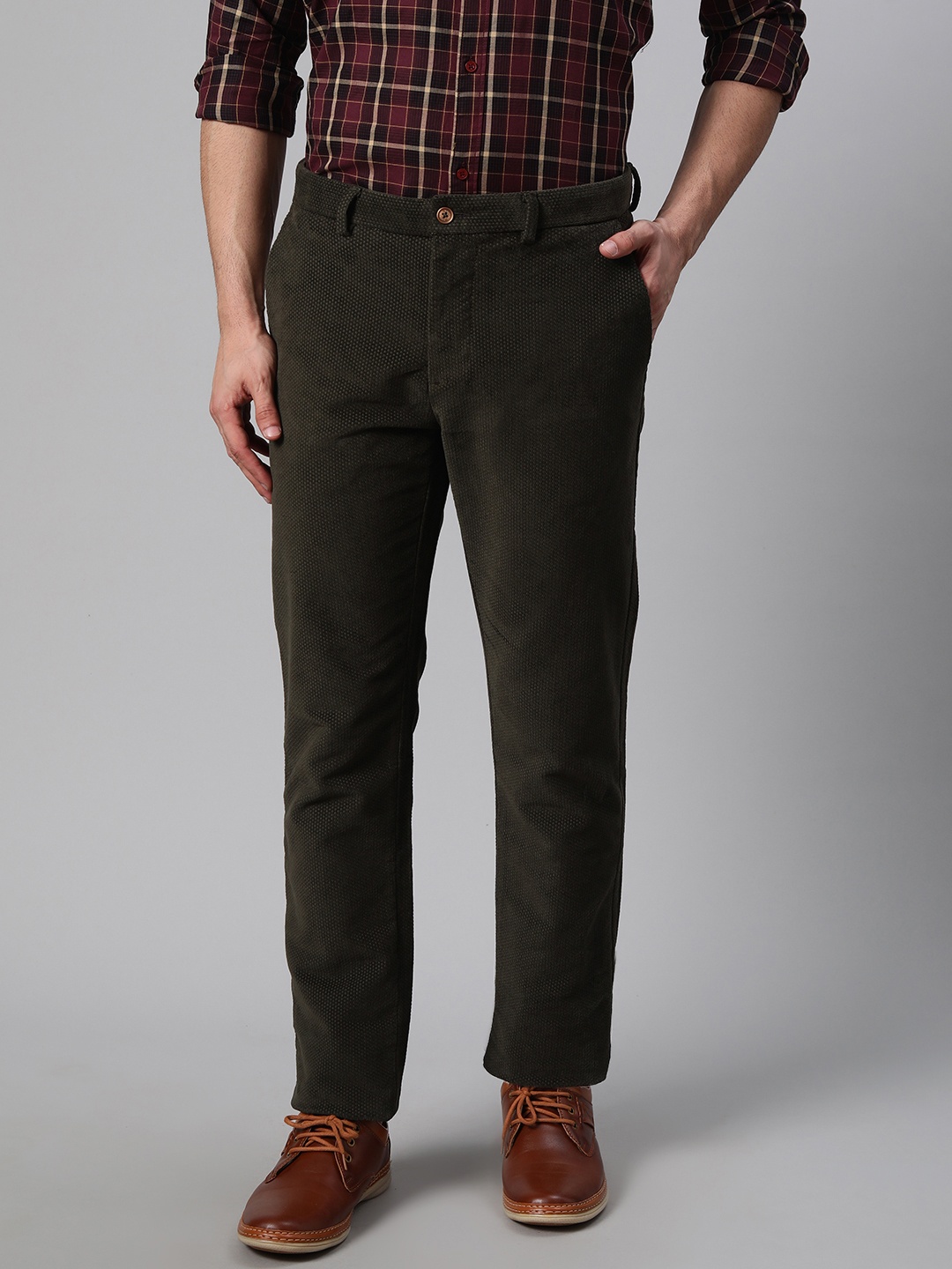 

Blackberrys Men Olive Green Sharp B-95 Slim Fit Self Design Regular Trousers