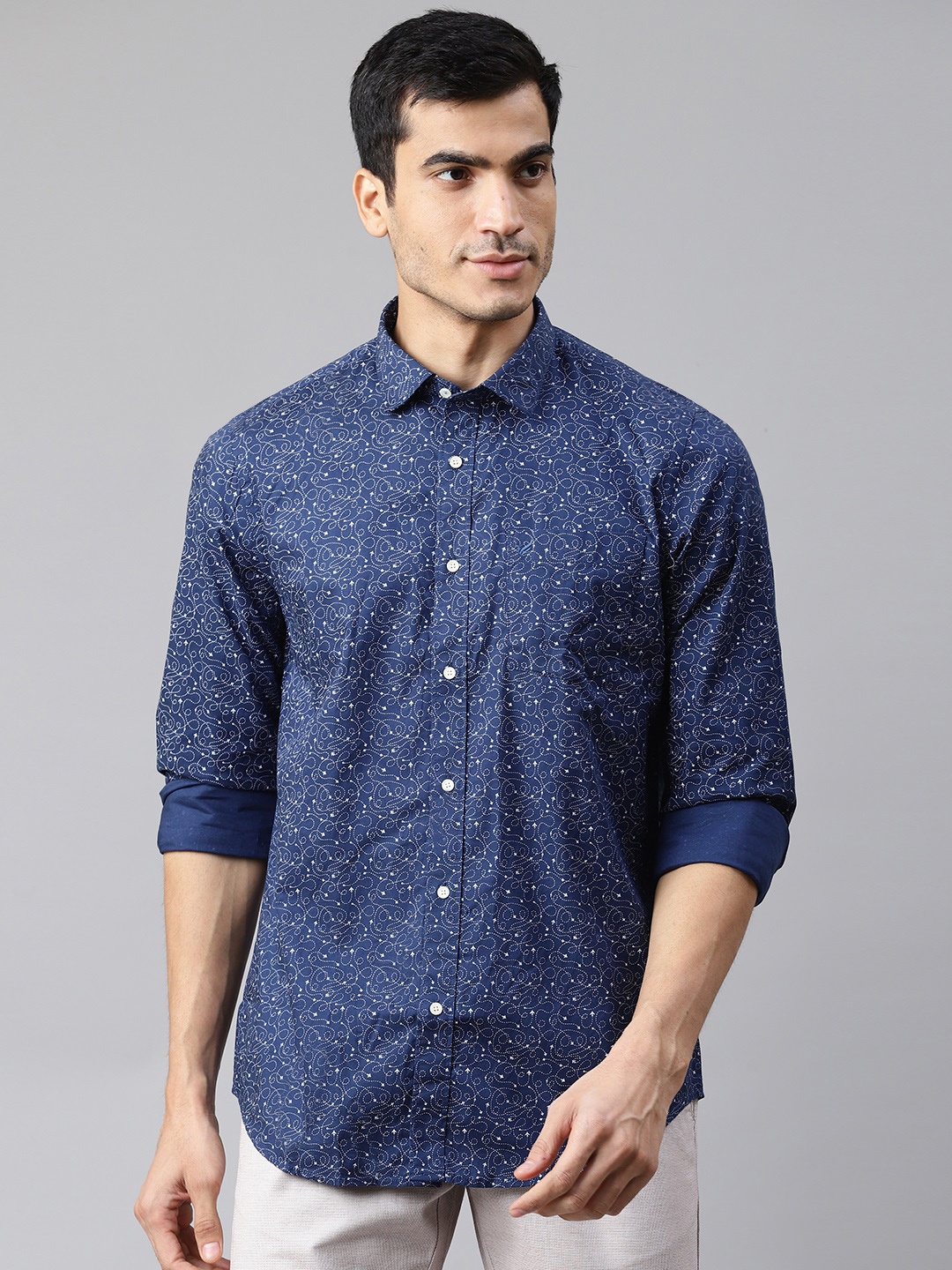 

Blackberrys Men Navy Blue & White Slim Fit Travel-O-City Anti-Microbial Quirky Print Shirt