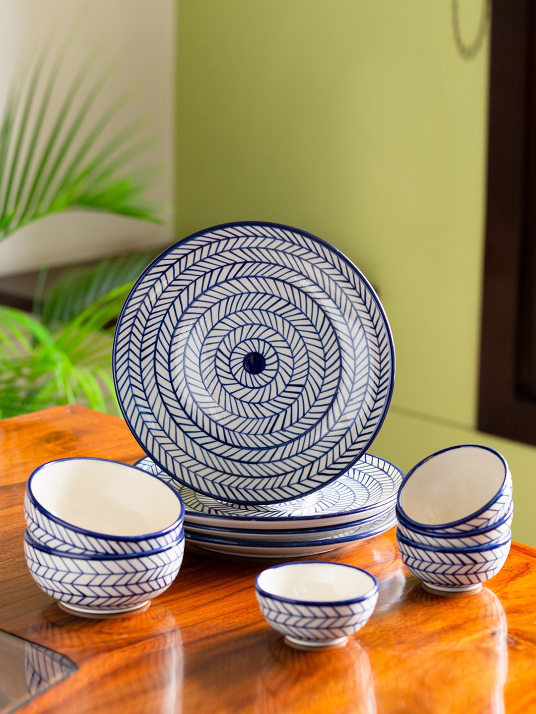 

ExclusiveLane Set of 10 Chevron Hand-Painted Indigo Ceramic Dinner Plates With Bowls, Blue